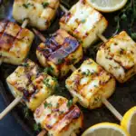 Gegrillte Halloumi-Spieße mit Zitrone und Thymian 2 Gegrillte Halloumi-Spieße mit Zitrone und Thymian
