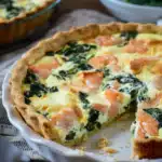 Blätterteig-Quiche mit Spinat und Lachs 2 Blätterteig-Quiche mit Spinat und Lachs